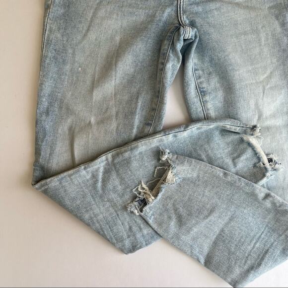 Abercrombie & Fitch High Rise Super Skinny Ankle Jean - Picture 2 of 9